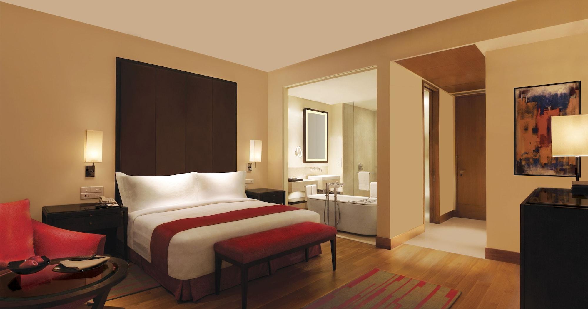 Trident Hyderabad Hotell Eksteriør bilde A room at the Taj Mahal Palace