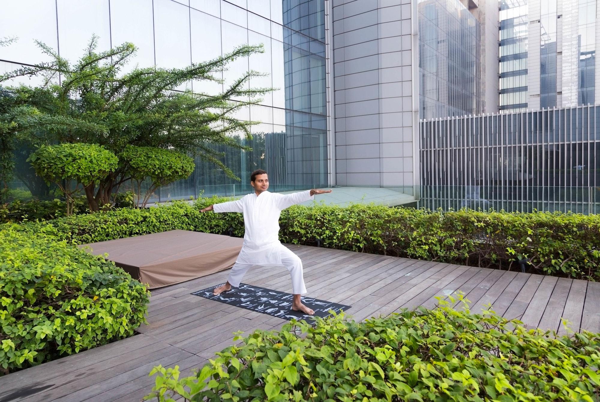 Trident Hyderabad Hotell Eksteriør bilde The Park, Hyderabad