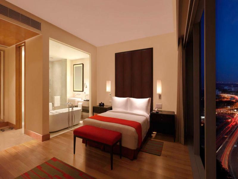 Trident Hyderabad Hotell Eksteriør bilde A bedroom at the Taj Mahal Palace, Mumbai